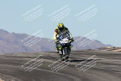 media/Dec-07-2025-CVMA (Sun) [[3e7d2de5dc]]/Race 6-The Shootout/